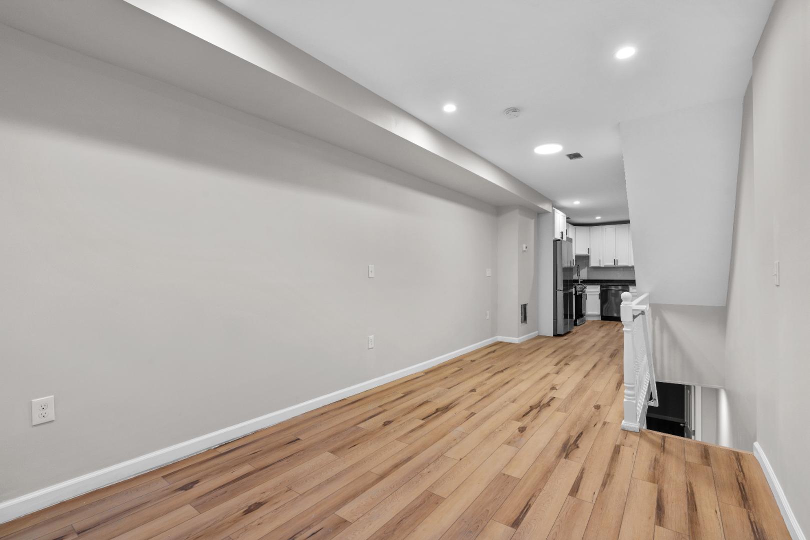 1731528101182_4-print-04. 15 N Bradford St